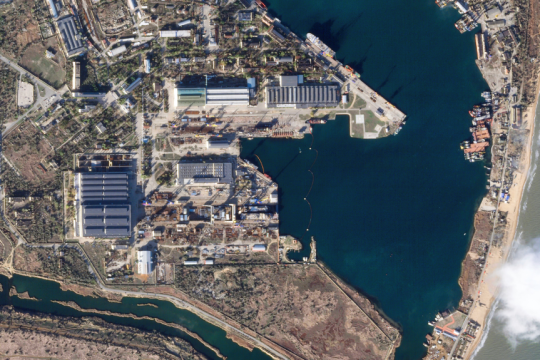 Το ρωσικό λιμάνι του Κερτς στη χερσόνησο της Κριμαίας, μετά από επίθεση ουκρανικού πυραύλου